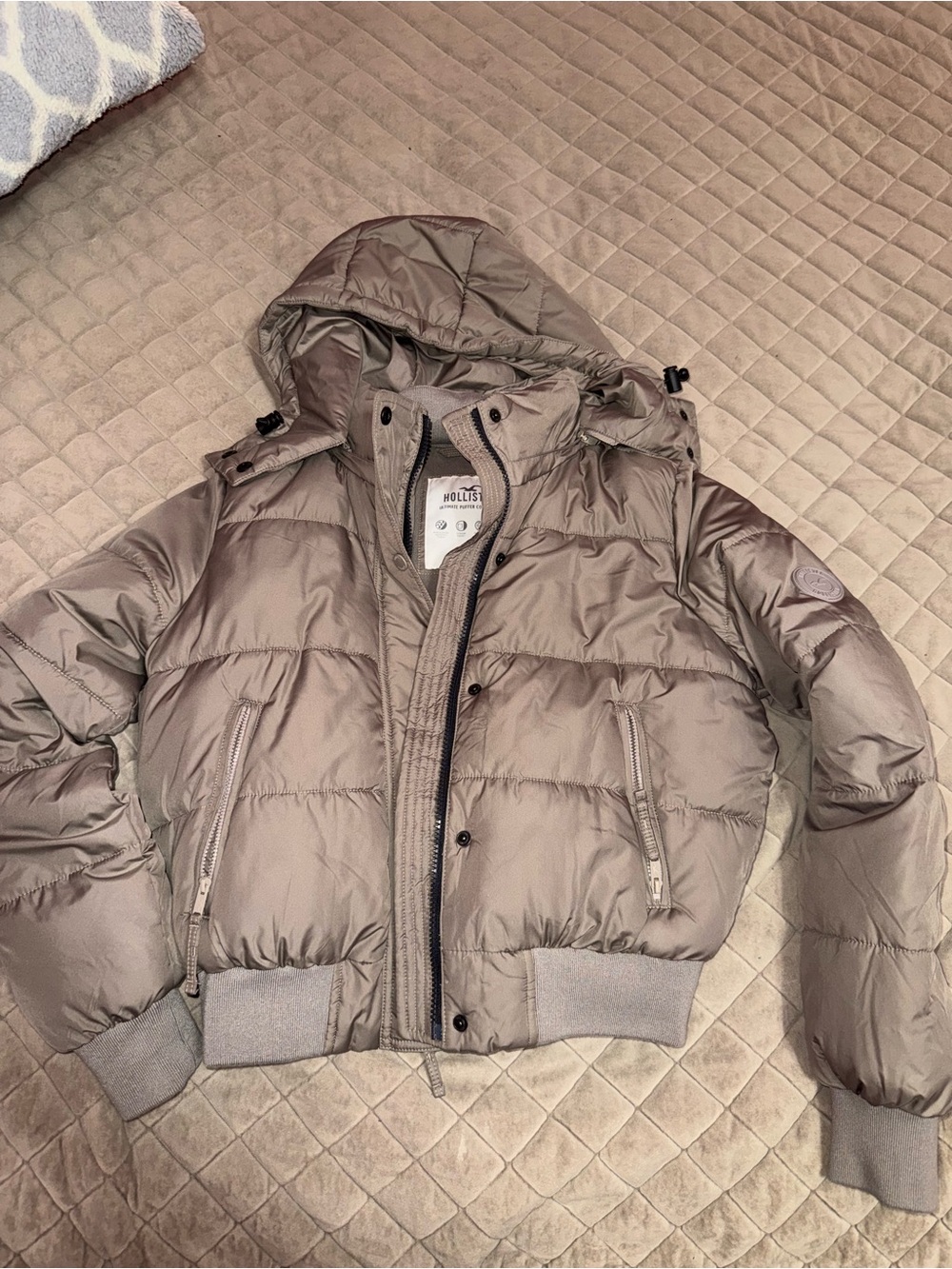 Hollister Taupe Cropped Hooded Puffer Jacket
